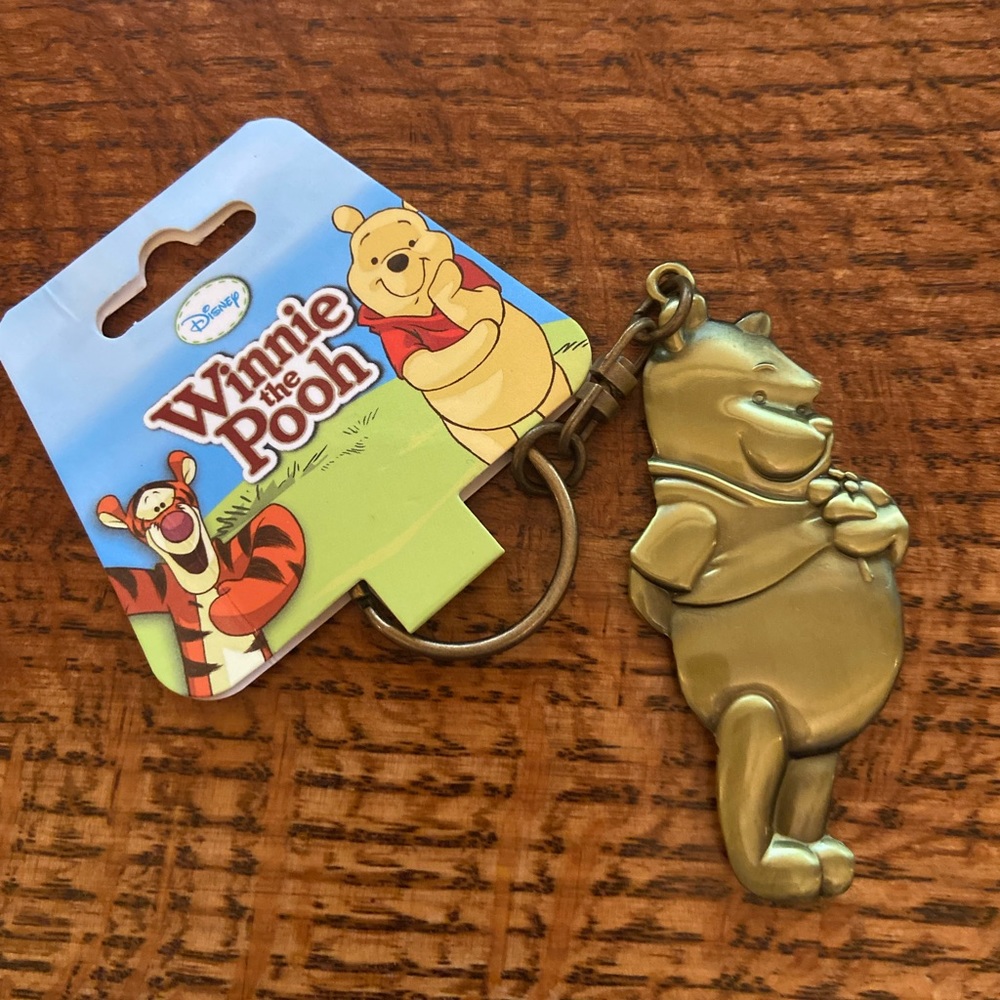 Winnie the Pooh pewter keychain